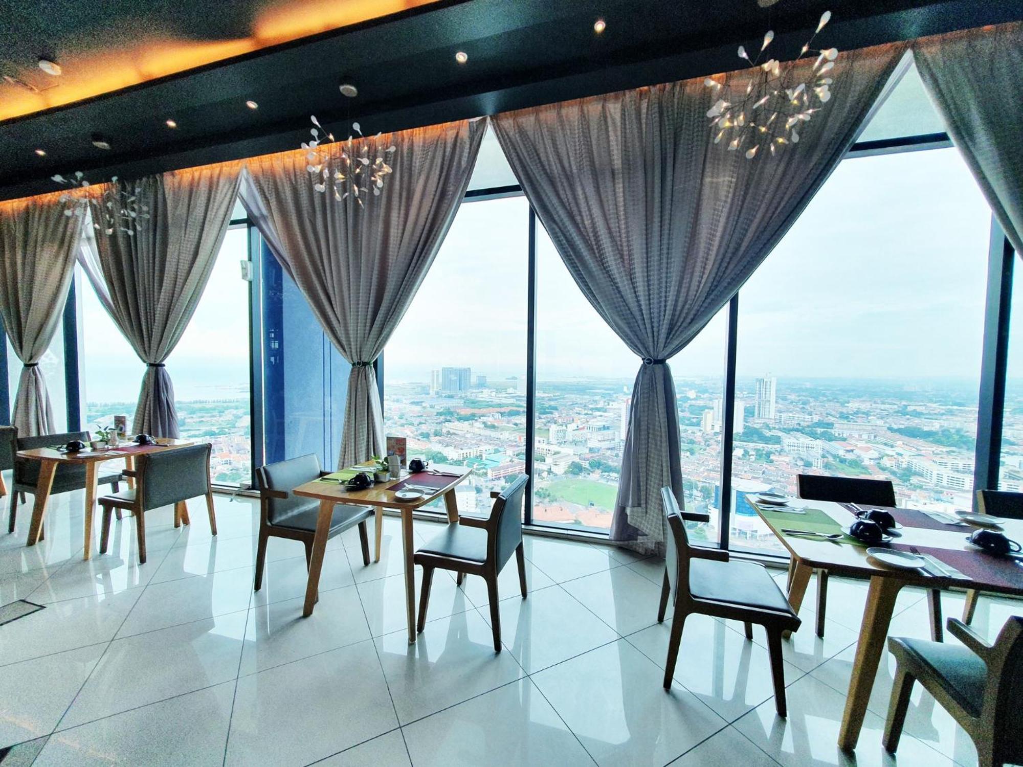 The Shore Hotel & Residences Malacca Екстериор снимка